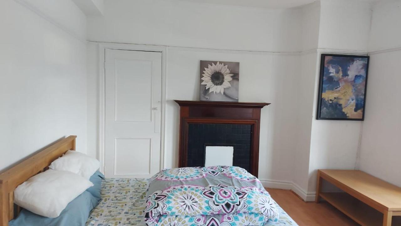 London Edgware Station Apartment ภายนอก รูปภาพ