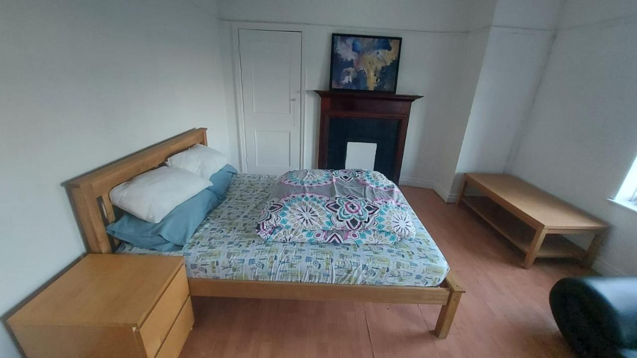 London Edgware Station Apartment ภายนอก รูปภาพ